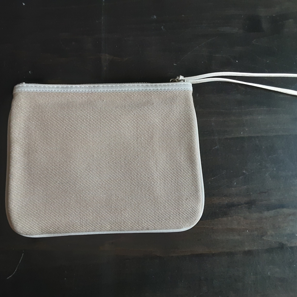 Chloe Pouch - Picture 5 of 5
